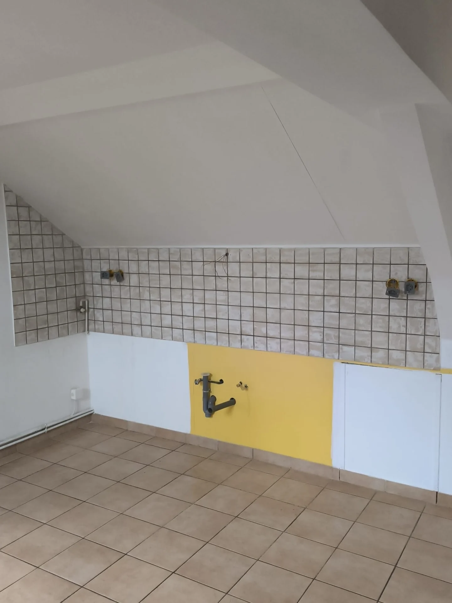 Une cuisine sous les combles — photographie 3