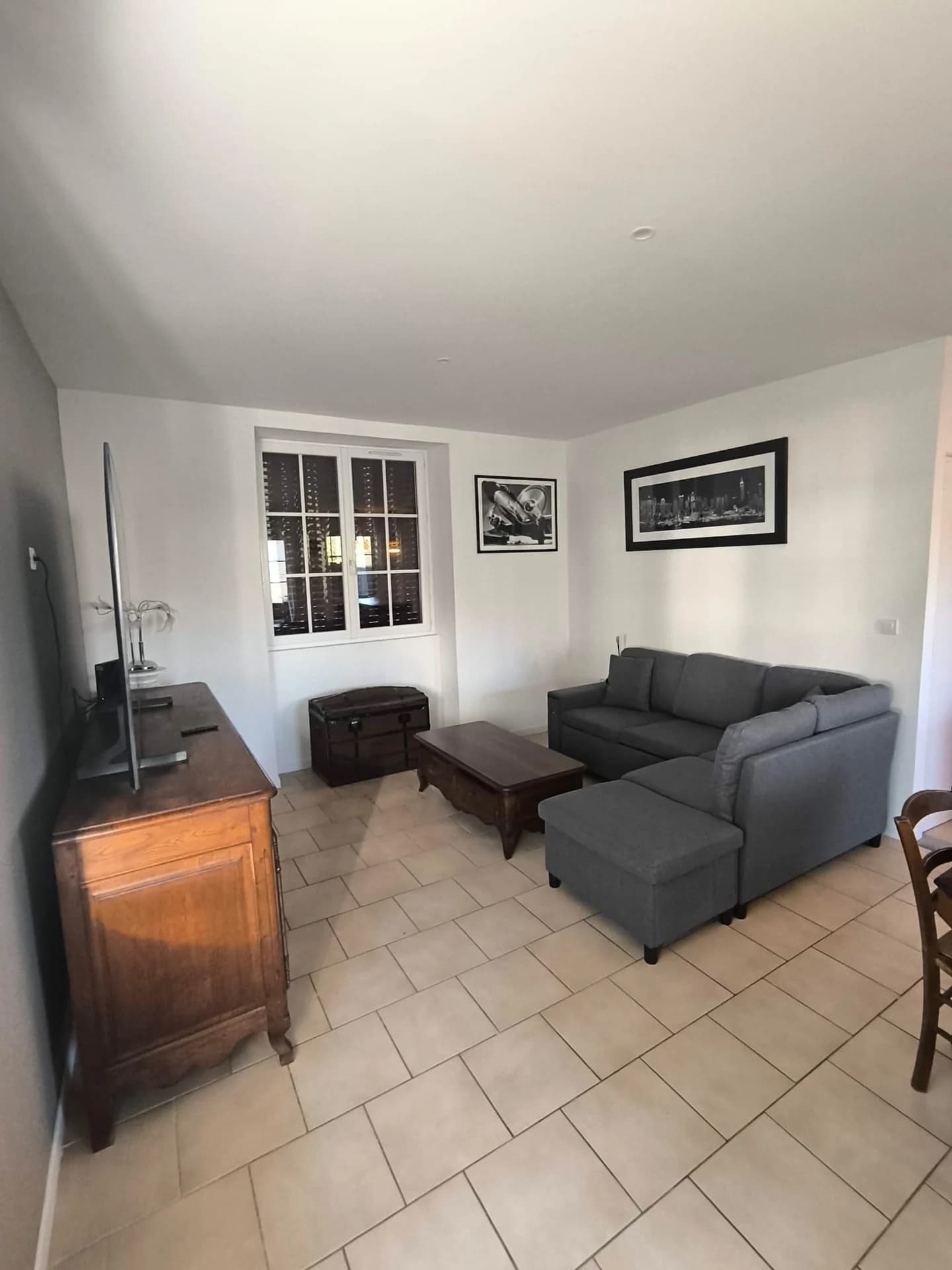 Rénovation complète : cuisine noire et bois, séjour et finitions — photographie 40